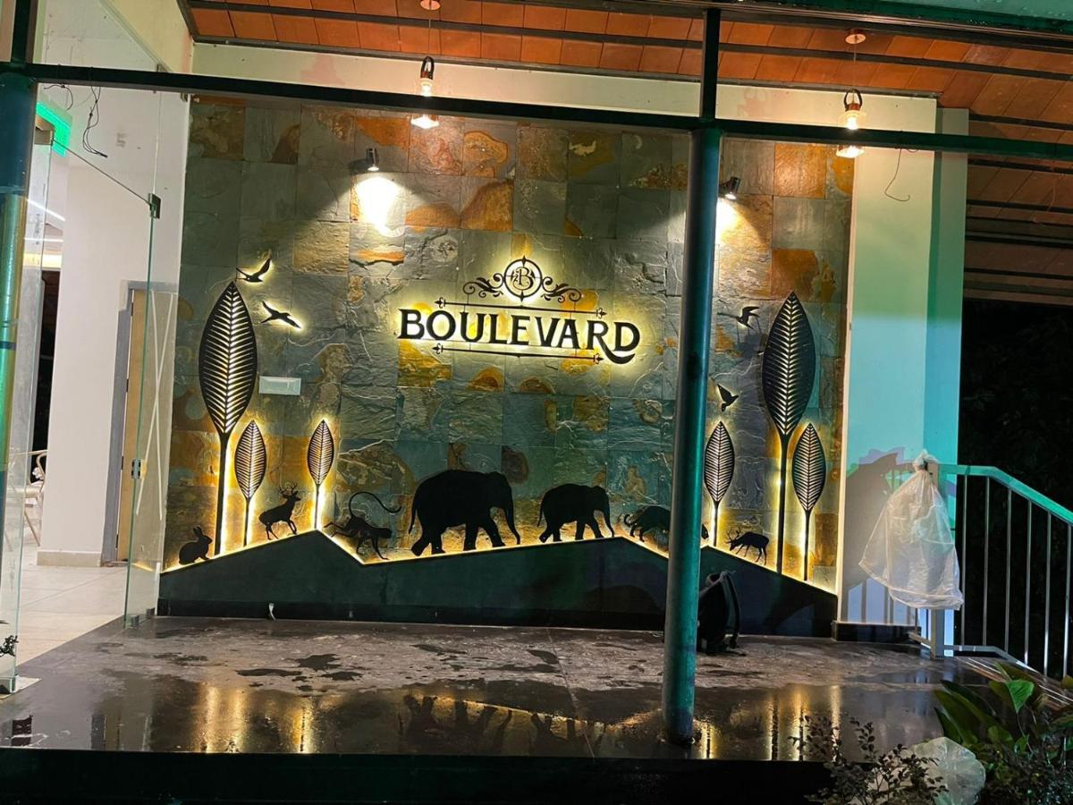 Boulevard Resorts Kakkadampoyil Exterior photo