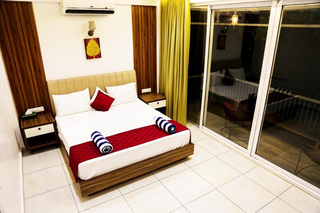 Boulevard Resorts Kakkadampoyil Exterior photo