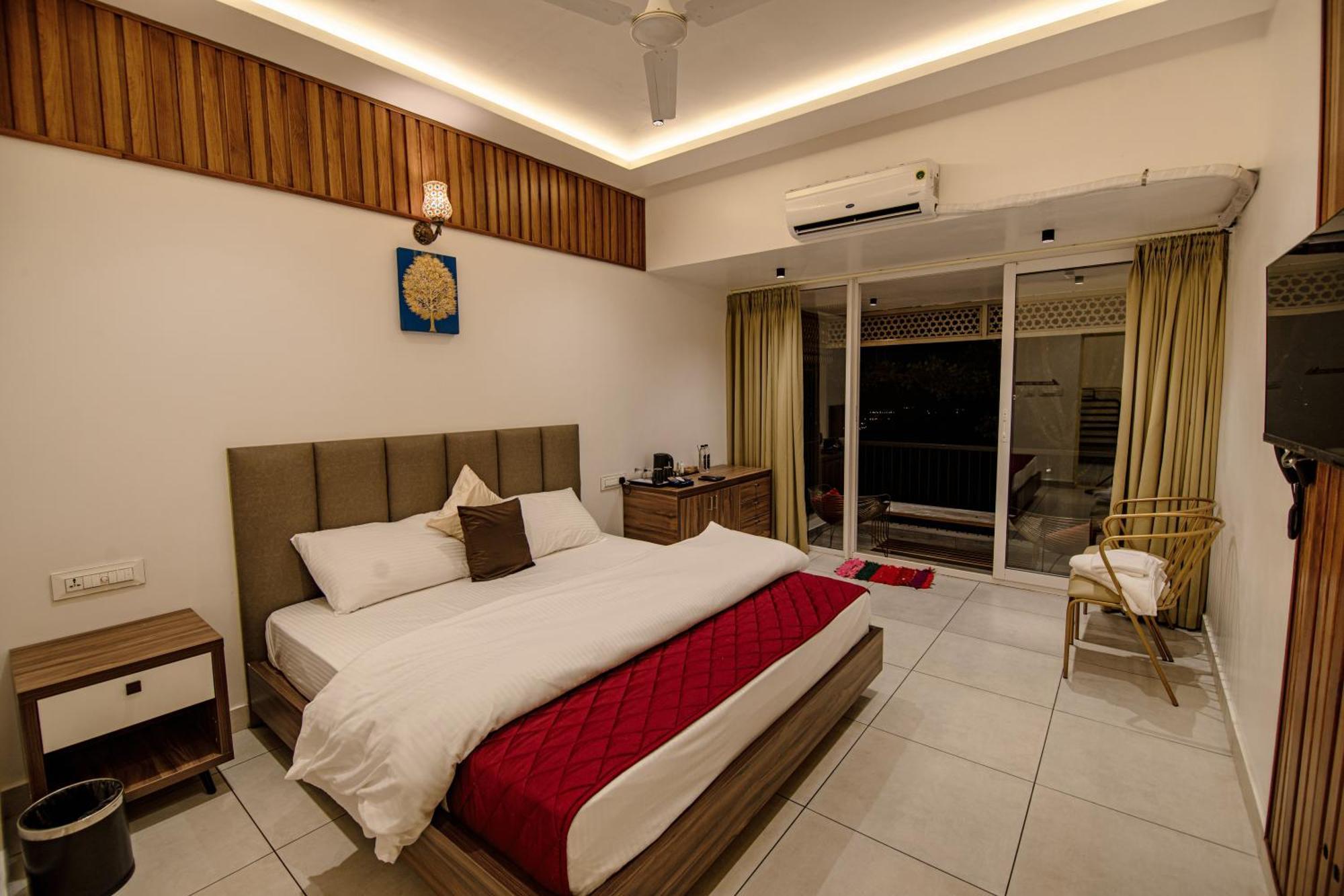 Boulevard Resorts Kakkadampoyil Exterior photo